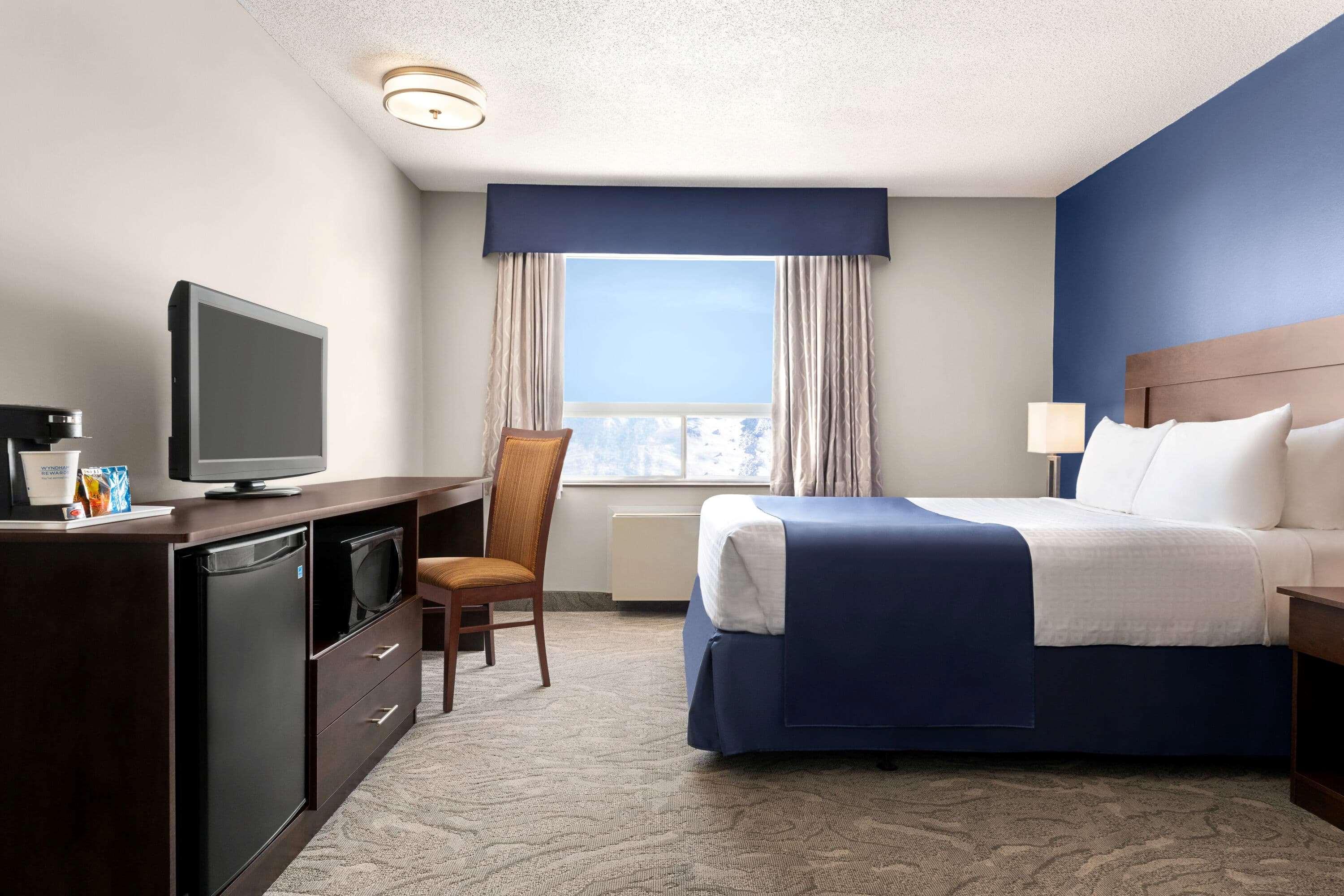 ทราเวลลอดจ์ บาย วินด์แฮม ทิมมินส์ Hotel ภายนอก รูปภาพ