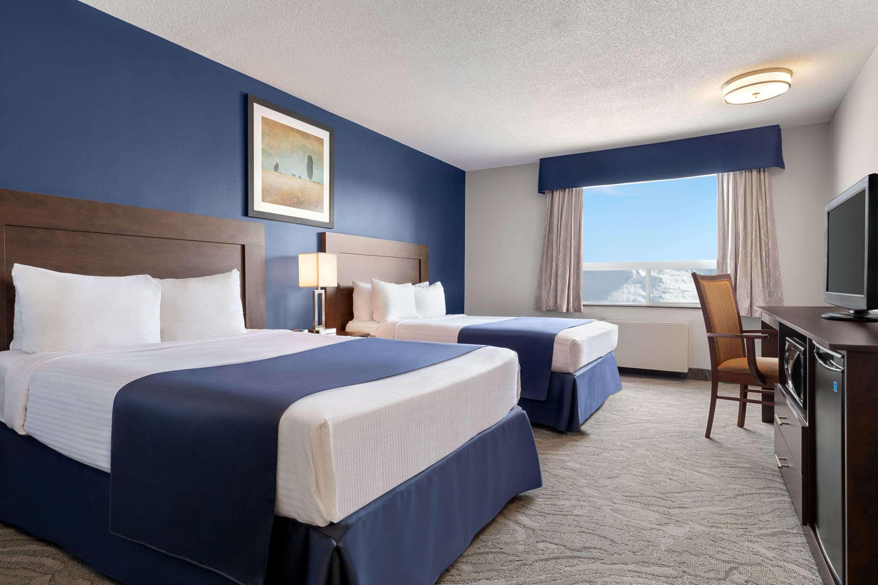 ทราเวลลอดจ์ บาย วินด์แฮม ทิมมินส์ Hotel ภายนอก รูปภาพ
